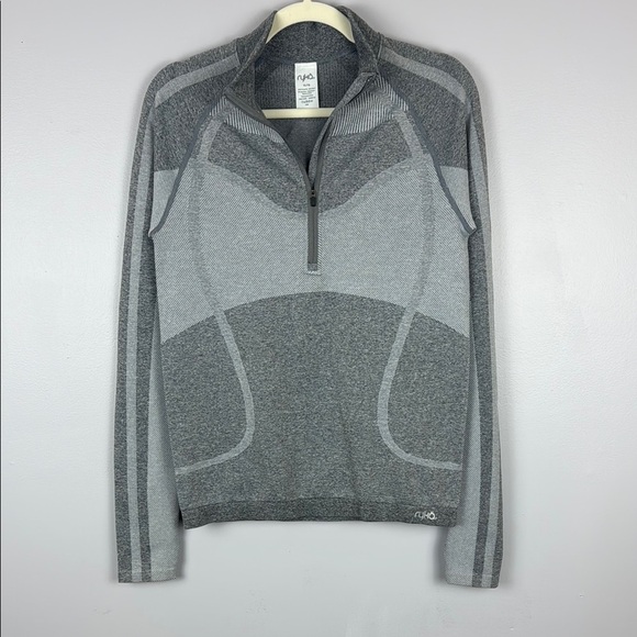 Ryka Gray Zip Up Fitted Sweater with Athletic Design Size XL - Picture 2 of 9